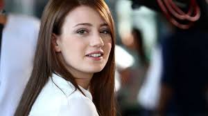 Gizem Karaca suçsuz olduğunu savunuyor